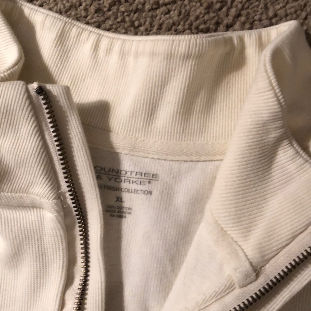 Pullover - Picture 2 of 3